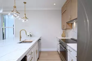 43 Chickatawbut St, Boston, MA 02122 - Photo 6