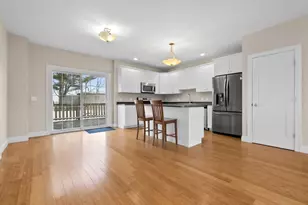 131 Water St, Newburyport, MA 01950 - Photo 4