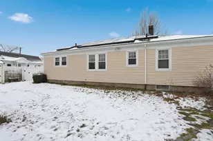 14 Caswell St, New Bedford, MA 02745 - Photo 28