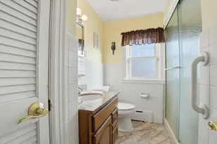 14 Caswell St, New Bedford, MA 02745 - Photo 24