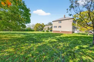 125 Carl St, Fall River, MA 02721 - Photo 8