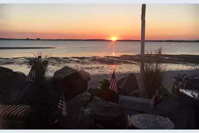 39 Castle Rd #1, Nahant, MA 01940 - Photo 2