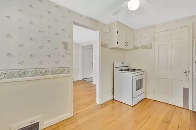 56 Pennsylvania Avenue, Springfield, MA 01118 - Photo 6