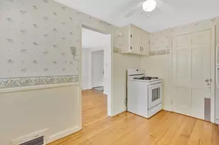 56 Pennsylvania Ave, Springfield, MA 01118 - Photo 6