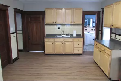 78 Prospect St, Springfield, MA 01107 - Photo 8