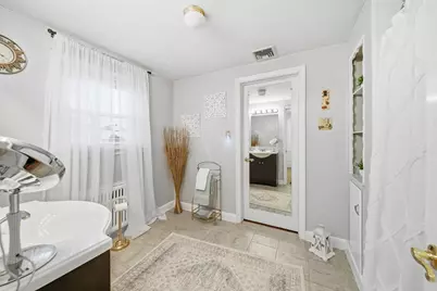 1082 Essex St., Lawrence, MA 01841 - Photo 30