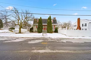 1082 Essex St, Lawrence, MA 01841 - Photo 2