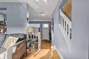 2 Eileen Cir, Boston, MA 02130 - Photo 8