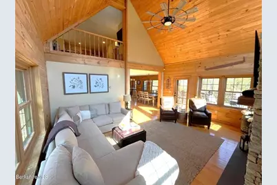 1020 Cascade Street, Pittsfield, MA 01201 - Photo 18