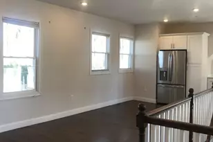 37 Walnut Pl, Newton, MA 02460 - Photo 8