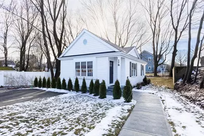 17R Harding, Norwood, MA 02062 - Photo 1