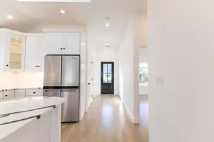 17R Harding, Norwood, MA 02062 - Photo 8