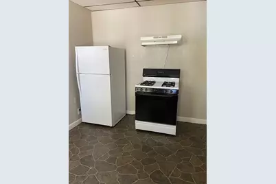 211 Chestnut Street #3L, Lynn, MA 01902 - Photo 2