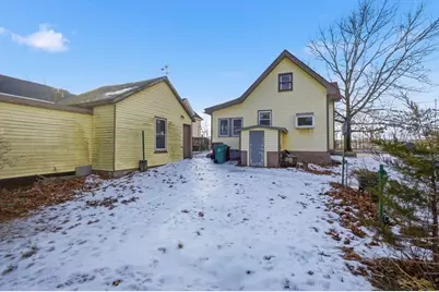 108 Marshall Rd, Lowell, MA 01852 - Photo 26