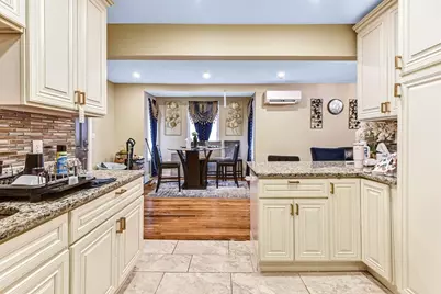 14 Oakhurst St, Boston, MA 02124 - Photo 12