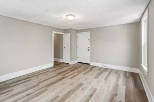 14 Hacker St, Worcester, MA 01603 - Photo 4