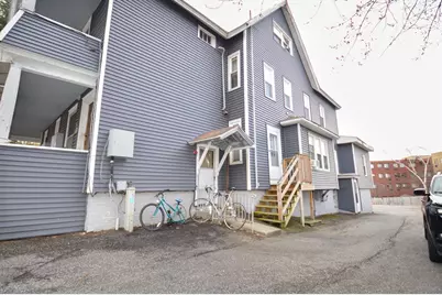 26 Belcher St, Chicopee, MA 01020 - Photo 2