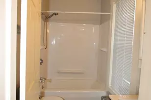 122 Elm St, Millbury, MA 01527 - Photo 10