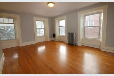 122 Elm St #C, Millbury, MA 01527 - Photo 6