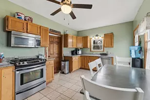 26 Wareham St, Middleborough, MA 02346 - Photo 6