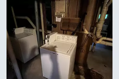 8 New Plainville Rd, New Bedford, MA 02745 - Photo 14