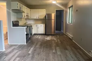 8 New Plainville Rd, New Bedford, MA 02745 - Photo 4