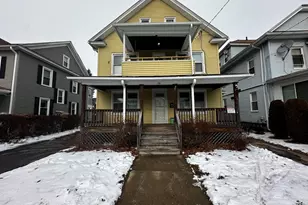 32 Somerset St, Springfield, MA 01108 - Photo 1