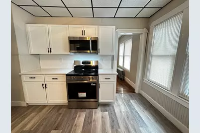 32 Somerset St #2, Springfield, MA 01108 - Photo 2