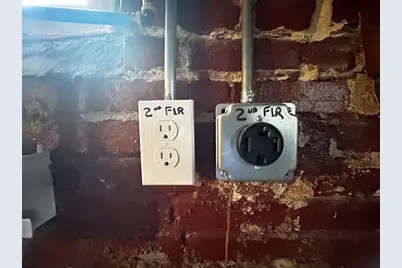 32 Somerset St #2, Springfield, MA 01108 - Photo 32