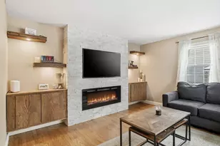 79 Roosevelt Ave, Springfield, MA 01118 - Photo 4