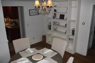 79 Roosevelt Ave, Springfield, MA 01118 - Photo 8