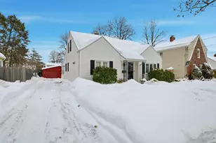 79 Roosevelt Ave, Springfield, MA 01118 - Photo 2