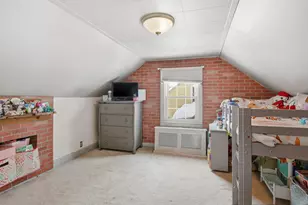 79 Roosevelt Ave, Springfield, MA 01118 - Photo 22