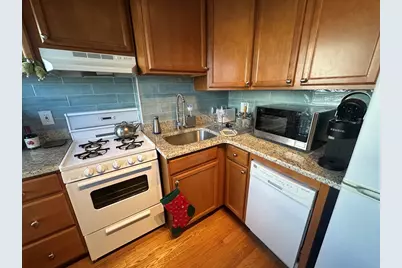 1054 Cambridge St #2F, Cambridge, MA 02139 - Photo 2