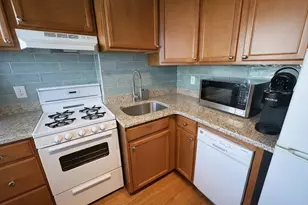 1054 Cambridge St, Cambridge, MA 02139 - Photo 2