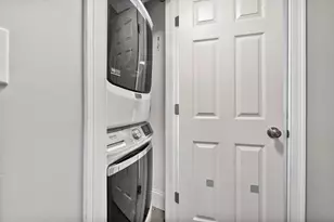 52 Lithgow St, Boston, MA 02124 - Photo 22