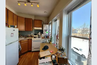 1056 Cambridge St #3F, Cambridge, MA 02141 - Photo 2