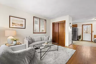 21 Hillside Ave, Everett, MA 02149 - Photo 4