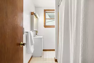 21 Hillside Ave, Everett, MA 02149 - Photo 14