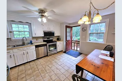 15 Forest St, Plympton, MA 02367 - Photo 6