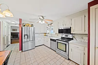 15 Forest St, Plympton, MA 02367 - Photo 8