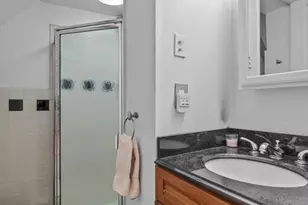 36 Joy St, Boston, MA 02114 - Photo 10