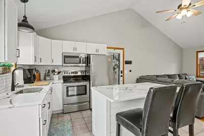 31 Union Street, Barre, MA 01005 - Photo 8