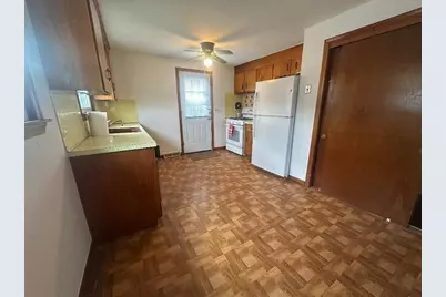 42 Pratt St, Brockton, MA 02302 - Photo 2