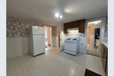 126 Lowell St #UR, Peabody, MA 01960 - Photo 4