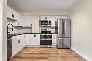 280 Harvard St, Cambridge, MA 02139 - Photo 2