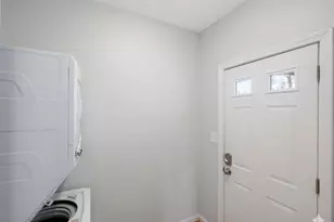 48 Derby St, Somerville, MA 02144 - Photo 10