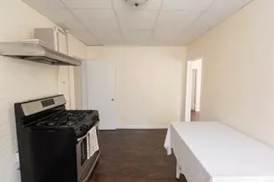 58 Medford St, Somerville, MA 02143 - Photo 2