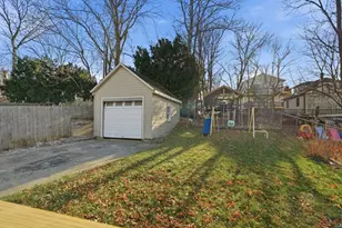 37 Franklin Ave, Revere, MA 02151 - Photo 24