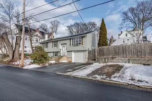 45 Middlebury St, Lawrence, MA 01841 - Photo 4